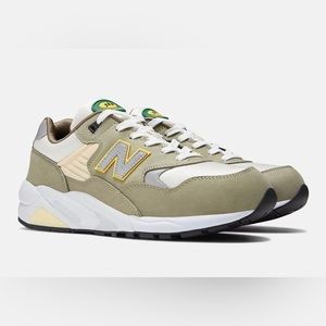 New Balance MT580AC2 Olive Leaf / Raw Cashew 580 sz 9.5 new